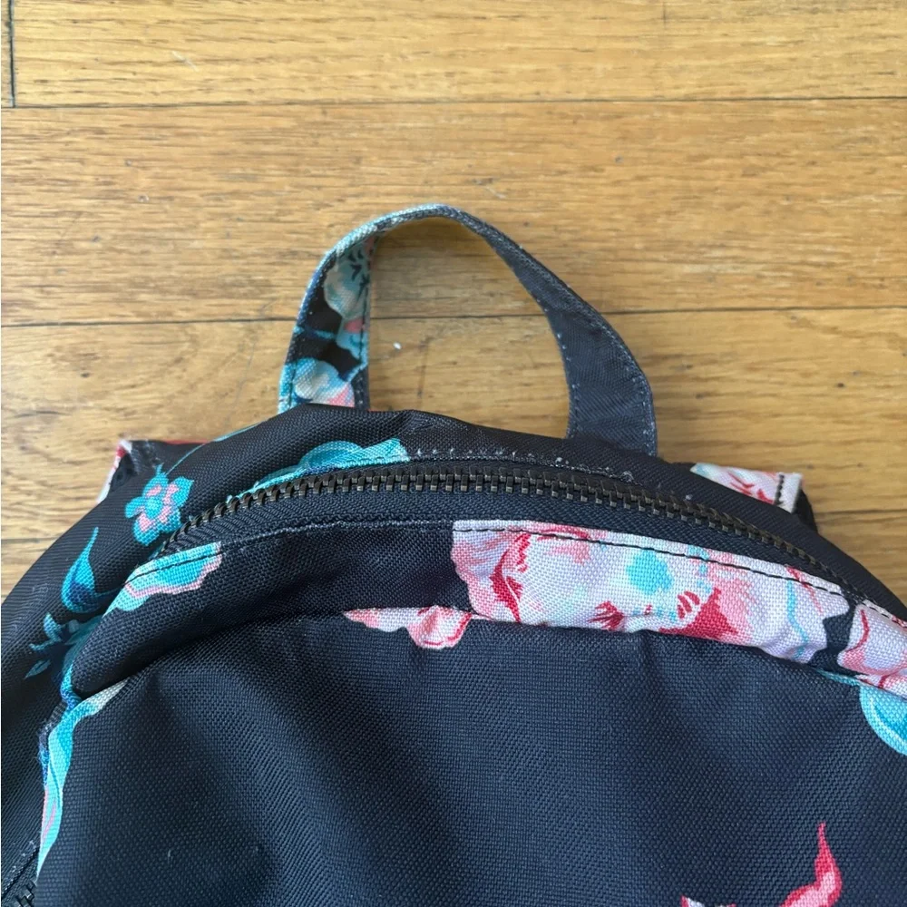 Herschel Backpack Black w/ Multicolor Floral Pattern Striped Lining Front Pocket